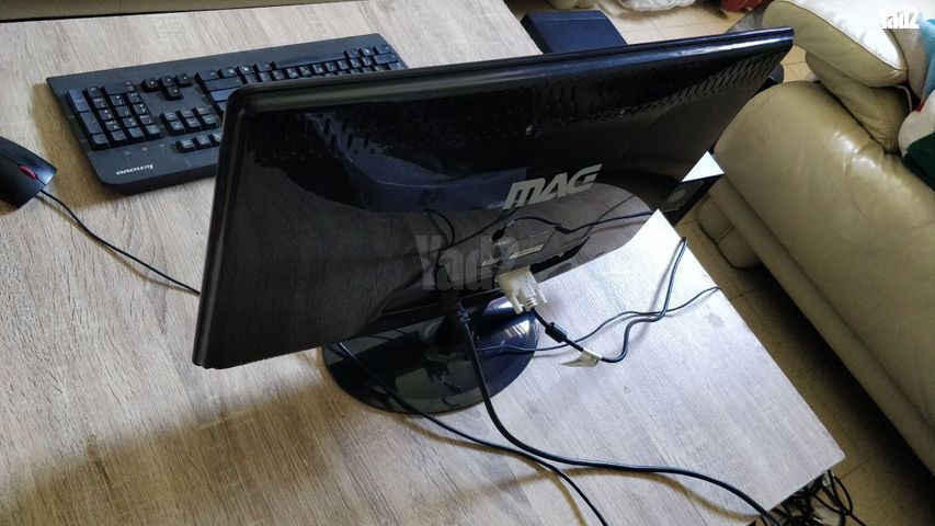 מסך MAG 24