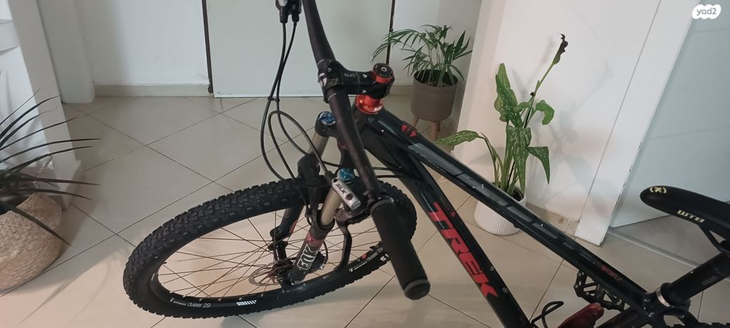 אופני TREK STACHE 8