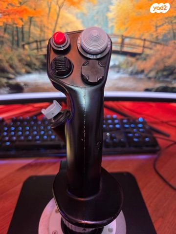 Thrustmaster Warthog ג'ויסטיק