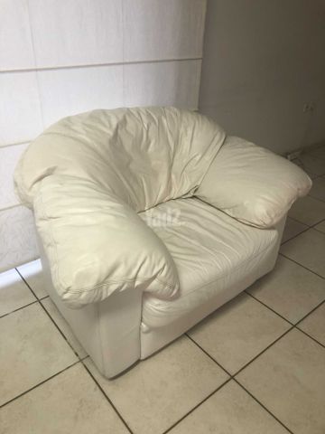סלון עור