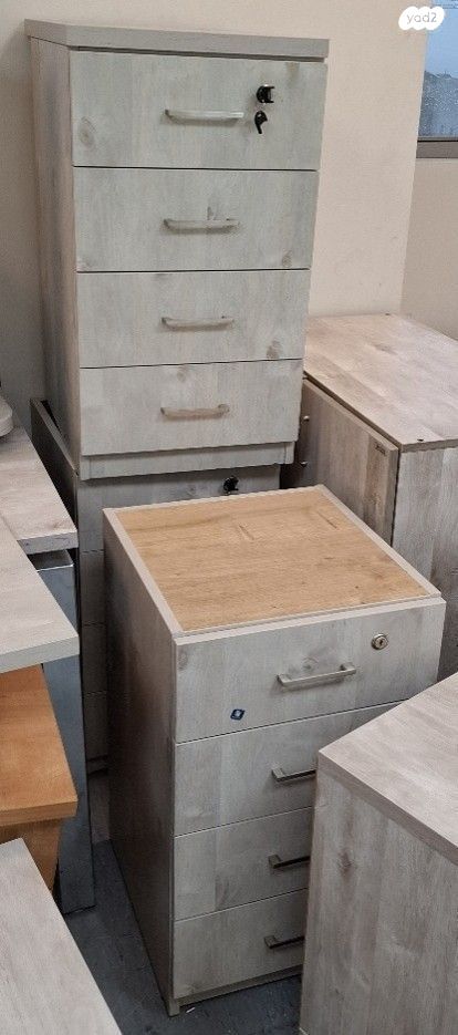 שולחן משרדי