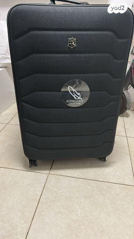 מזוודה חדשה באריזה  גודל 28