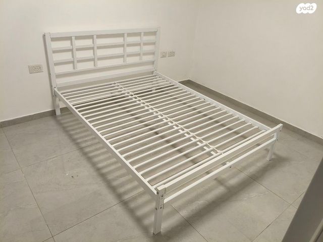 מיטה זוגית 190-140