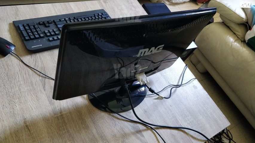 מסך MAG 24
