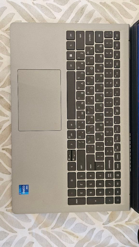 Dell vostro 3530 i7 1355u