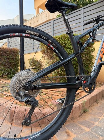 TREK SUPERFLY FS 7 29” M