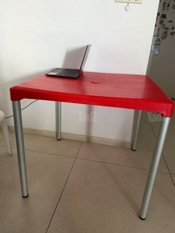 שולחן מרפסת