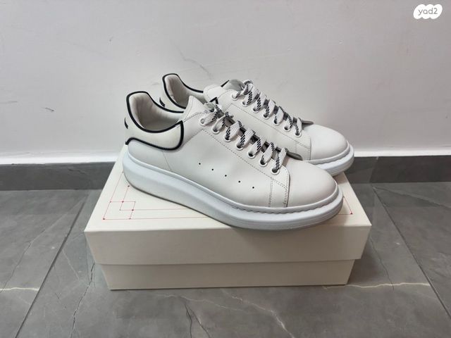 Alexander Mcqueen