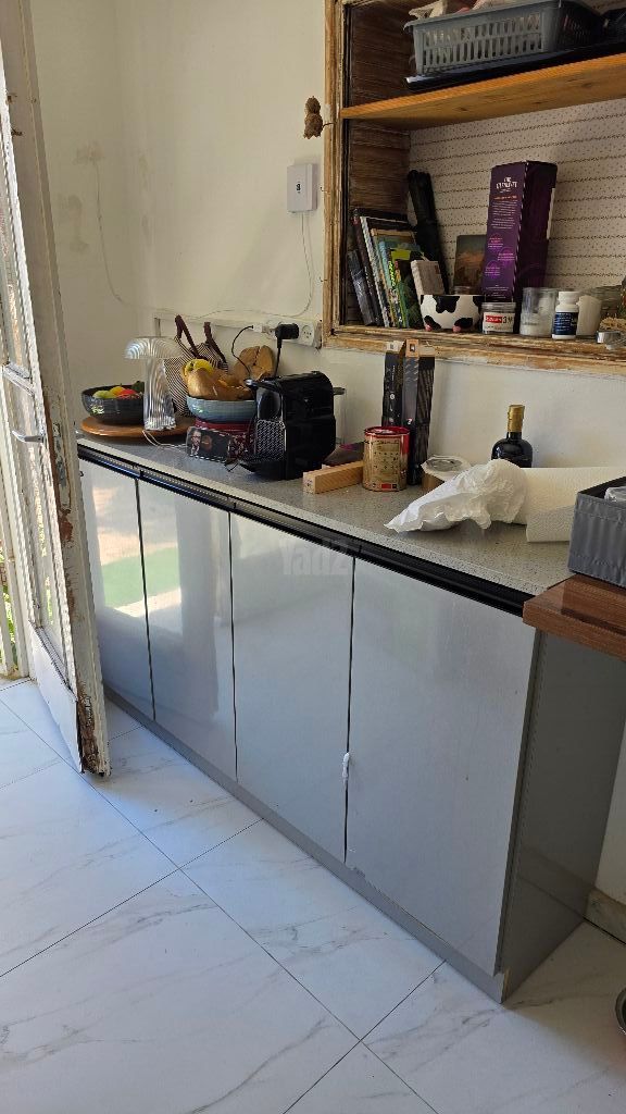 מטבח למכירה