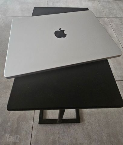מחשב נייד Macbook pro M1 32GB
