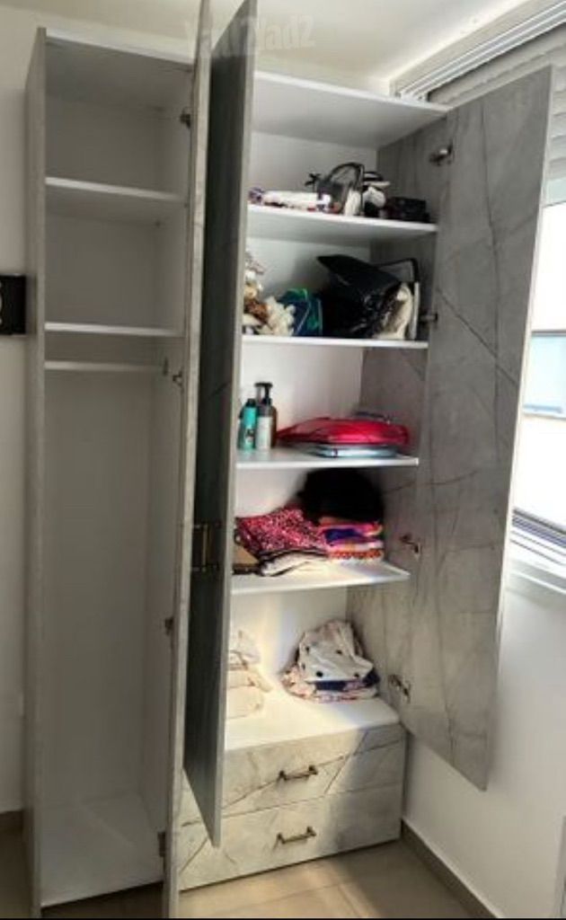 ארון בגדים
