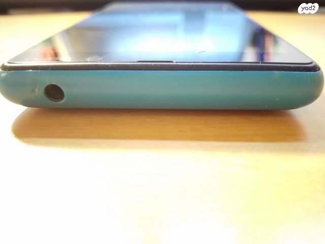 טלפון סלולרי נוקיה lumia 820