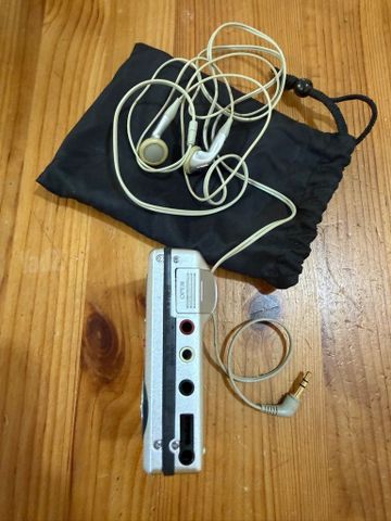 Sony MZ-R70 MiniDisc Walkman