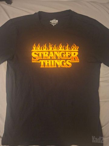 חולצה stranger things מידה M-S