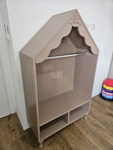 ארון תחפושות