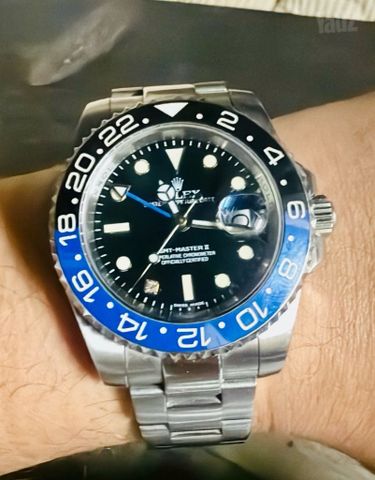 שעון Gmt Master 2 Batman באטמן