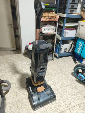 שואב שוטף