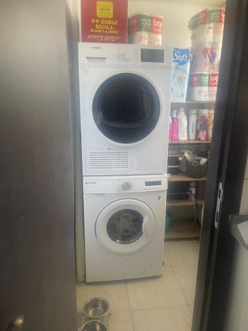 שולחן