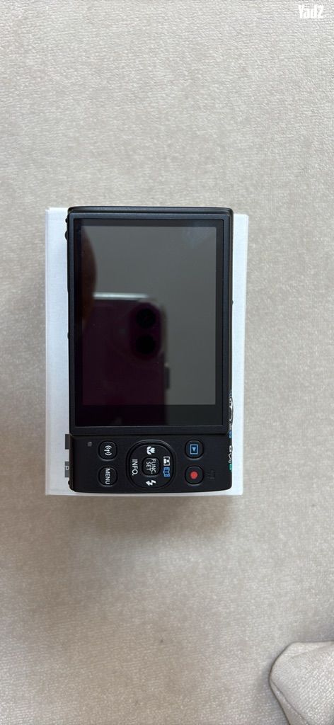 מצלמת canon ixy 650 m