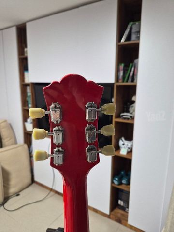 גיטרה חשמלית