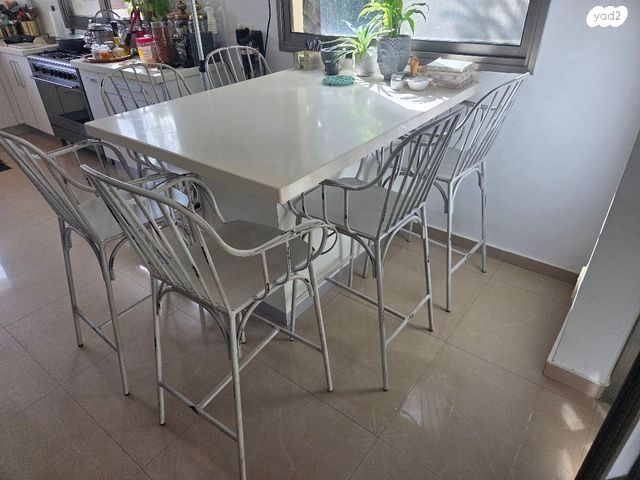 כיסאות בר
