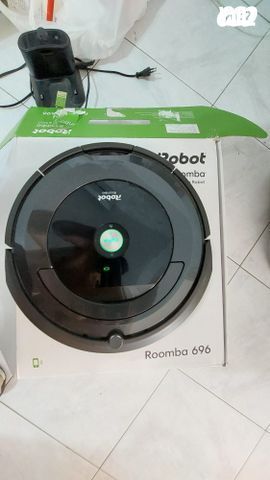 IRobot Roomba 696