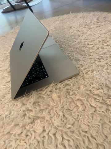 Apple MacBook Pro M1
