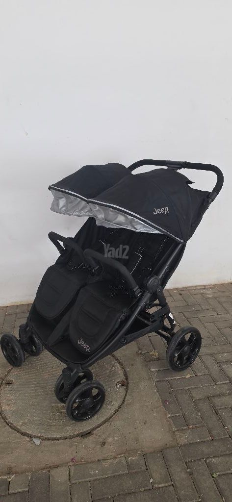 עגלת תאומים