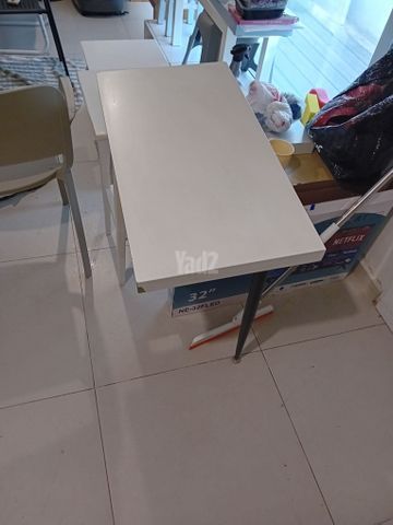שולחן
