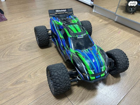 מכונית traxxas rustler vxl
