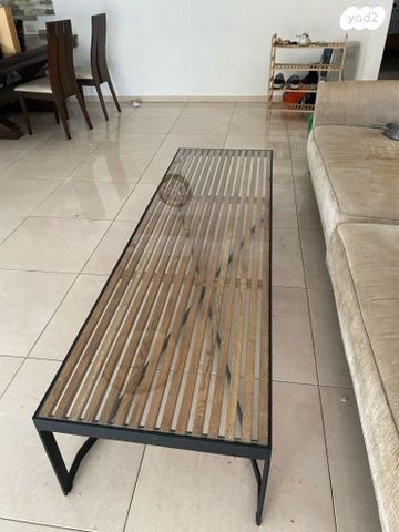 שולחן