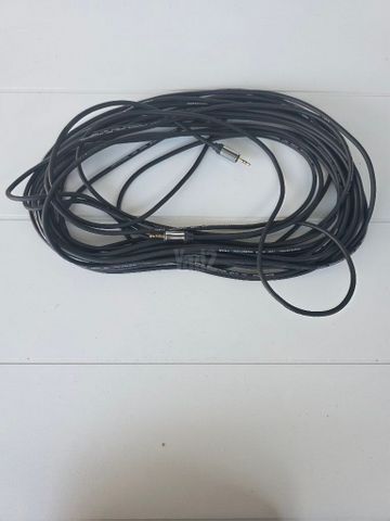 מקרן +  מסך חצובה