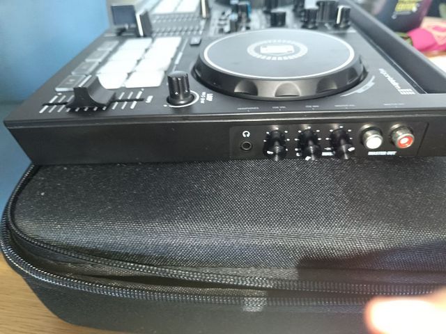Dj Controller reloop buddy