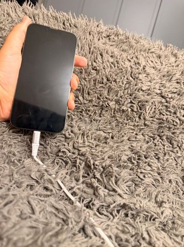 ‏iPhone 13 Pro Max מצב מעולה