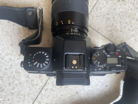 Contax ST + Zeiss 35-70mm פילם