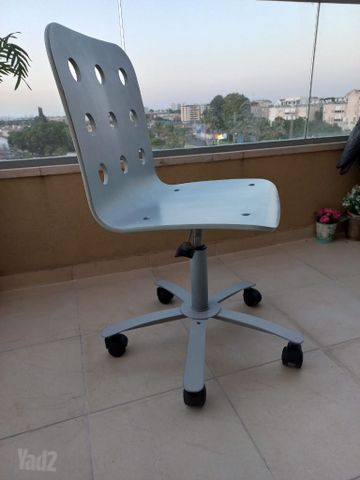 כסא איקאה