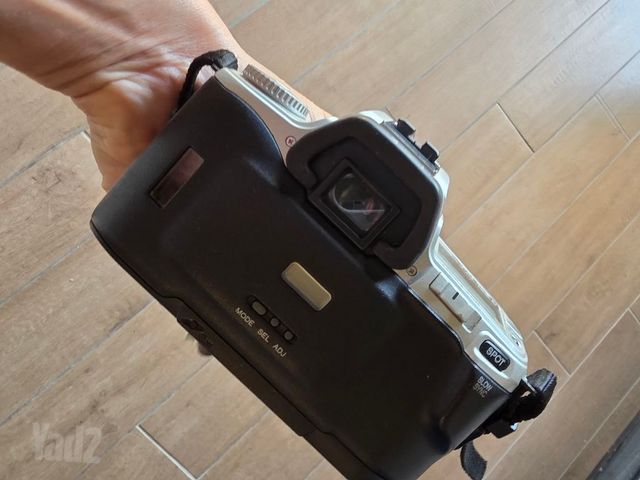 מצלמת פילם Minolta Maxxum STsi