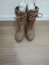 חצי מגף GUESS