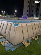 בריכה ענקית