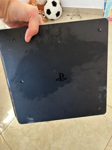 PlayStation 4 Slim