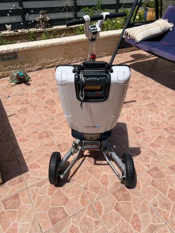 קלנועית Movinglife atto