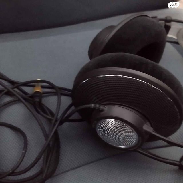 אוזניות AKG 612 PRO
