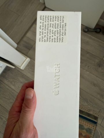 שעון אייפל סידרה 11
