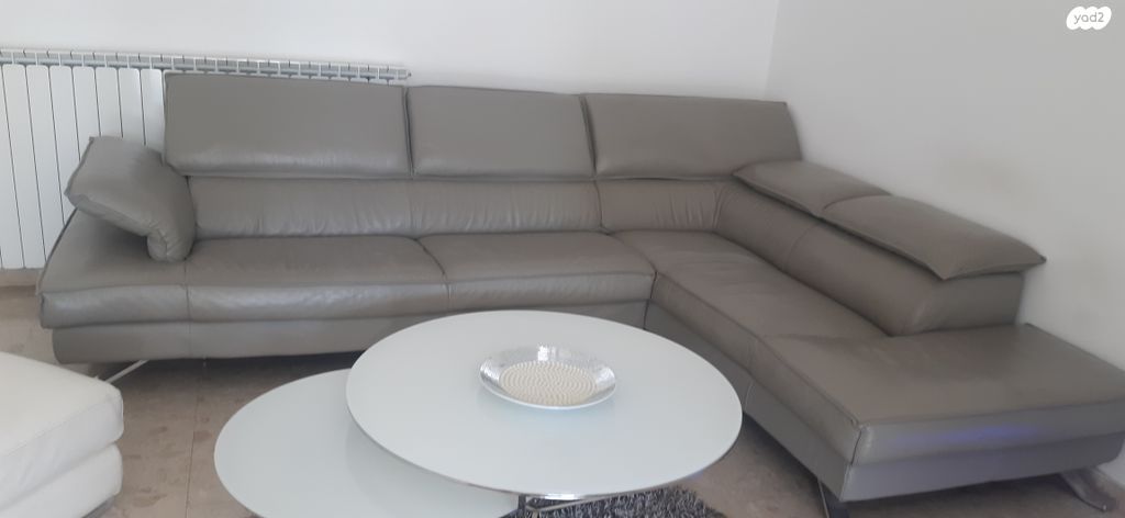 סלון פינתי מעור כולל הדום