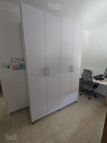 ארון בגדים
