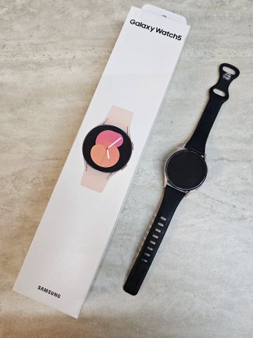 שעון חכם  watch 5 galaxy