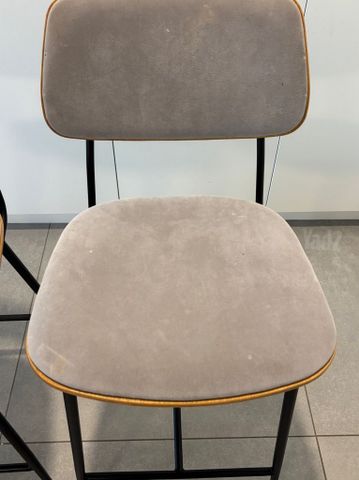 זוג כסאות בר