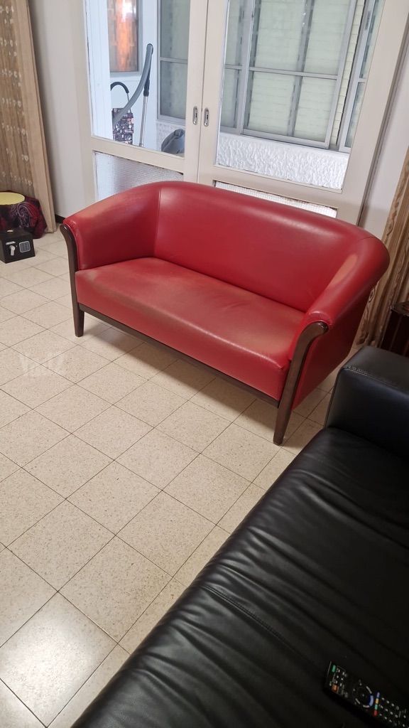 ספת דמוי עור