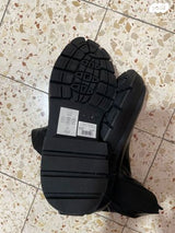 נעל מגף שחורה