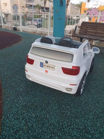 ג'יפ BMW ממונע לילדים